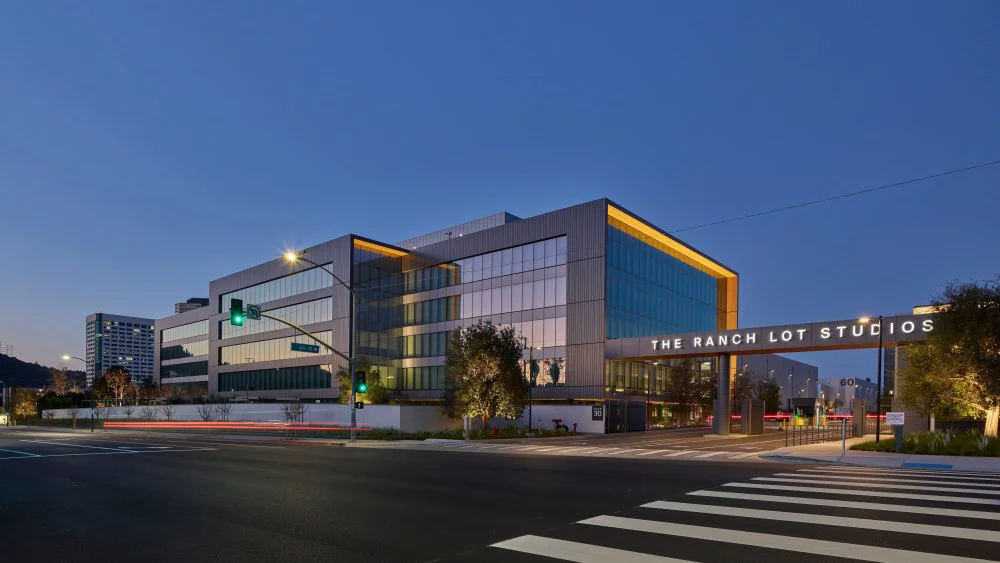 LA28 traslada su Centro Internacional de Transmisiones al Warner Bros. Ranch en Burbank