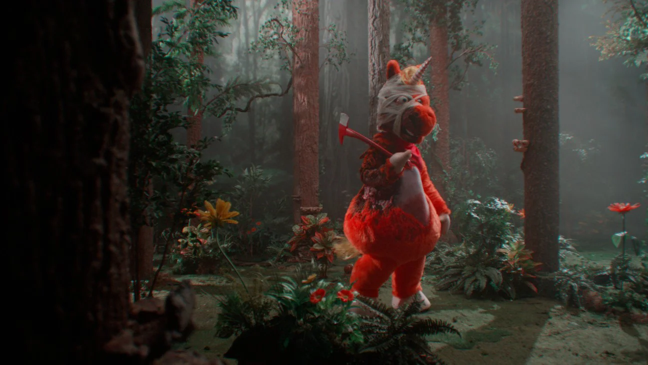 Roadside Attractions lanza el tráiler de 'Buddy', película de terror y comedia dirigida por Casper Kelly