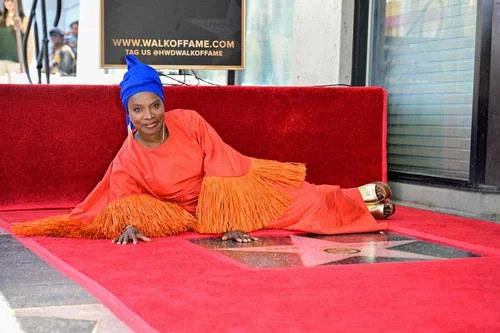 Angélique Kidjo, primera artista musical africana con estrella en Hollywood