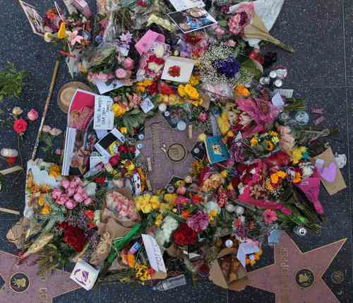 Muerte de Dolly Parton provoca unión nacional en EE.UU. y homenajes globales