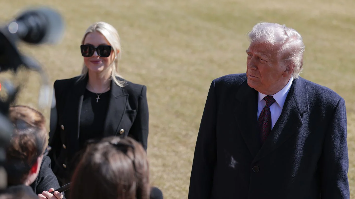 Karoline Leavitt dejará la Casa Blanca a fin de mes para estar con su familia, anuncia Trump