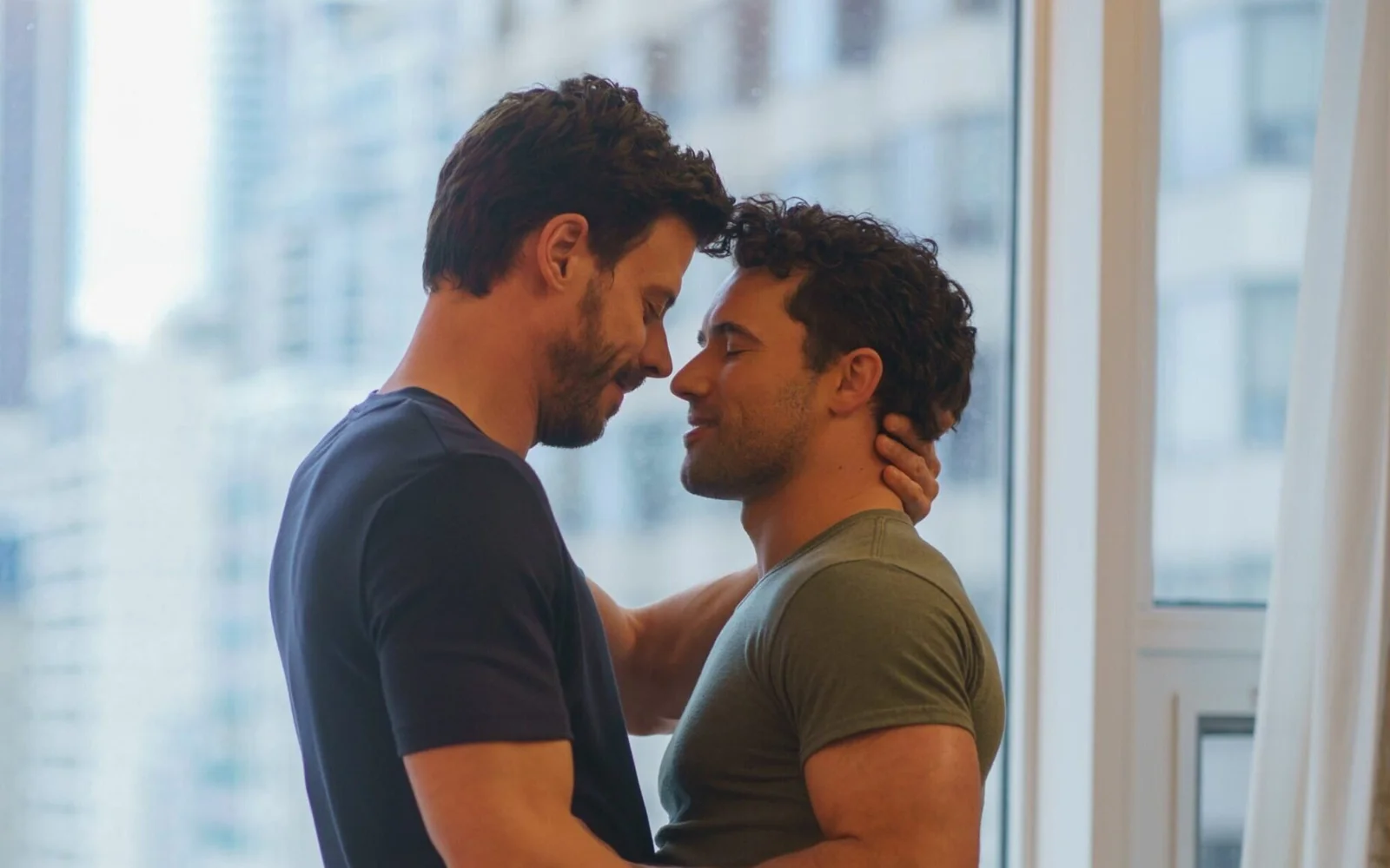 Crave anuncia nueva pareja y fecha de estreno para la segunda temporada de 'Más que rivales'