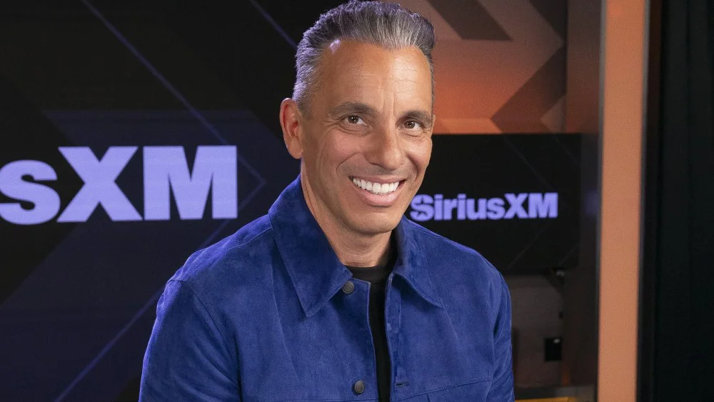 Sebastian Maniscalco lanza nuevo programa mensual 'We Got Company' en SiriusXM