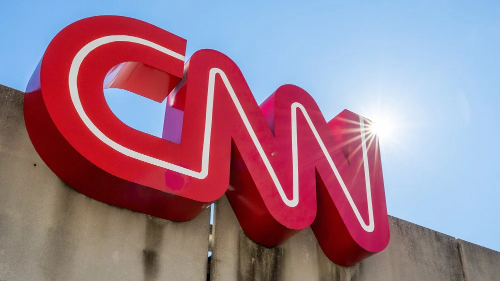 Azerbaiyán demanda a CNN por difamación en Delaware tras reporte sobre uso de su territorio por tropas israelíes