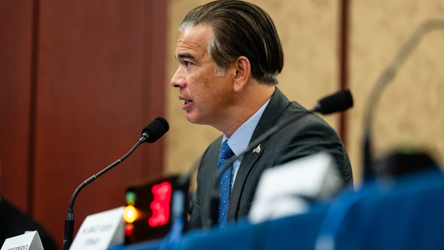 Rob Bonta rechaza amenazas de David Ellison y defiende demanda contra fusión Paramount-Warner Bros. Discovery