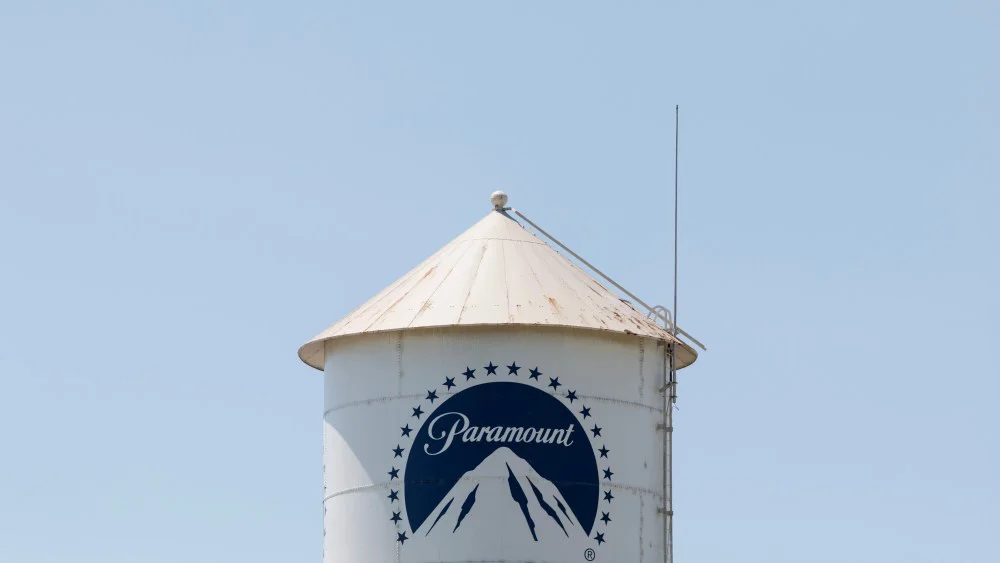 Paramount obtiene aprobación regulatoria en 68 países para fusión con Warner Bros. Discovery, pero demanda de 12 fiscales generales en EE.UU. bloquea el cierre