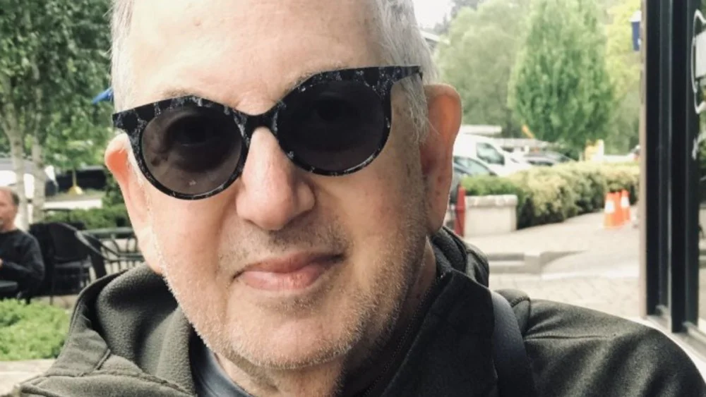 Fallece David Sackeroff, diseñador de producción de 'Seinfeld', a los 81 años