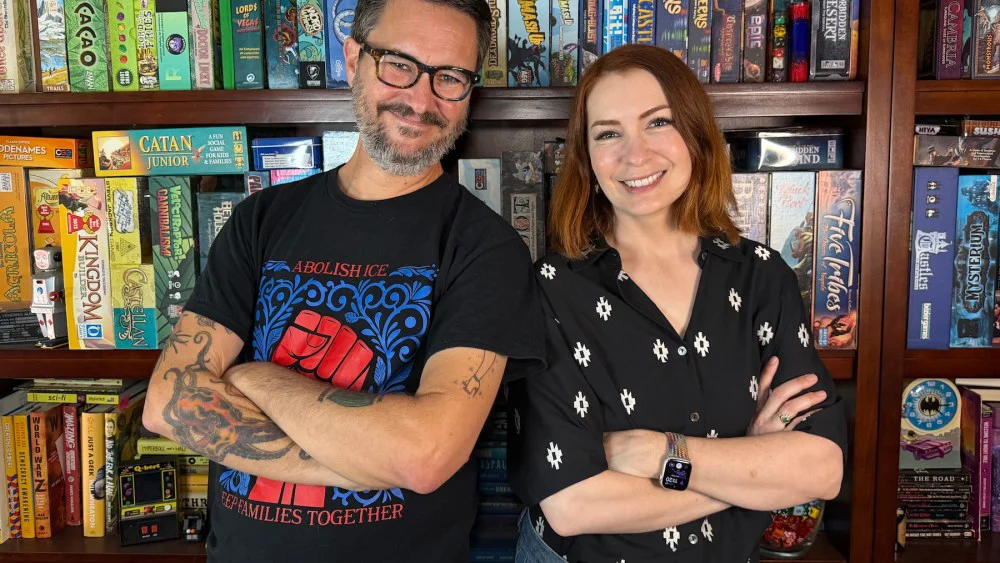 Felicia Day y Wil Wheaton lanzan 'Conludo', nueva serie de juegos de mesa vinculada a Kickstarter de 'The Guild'