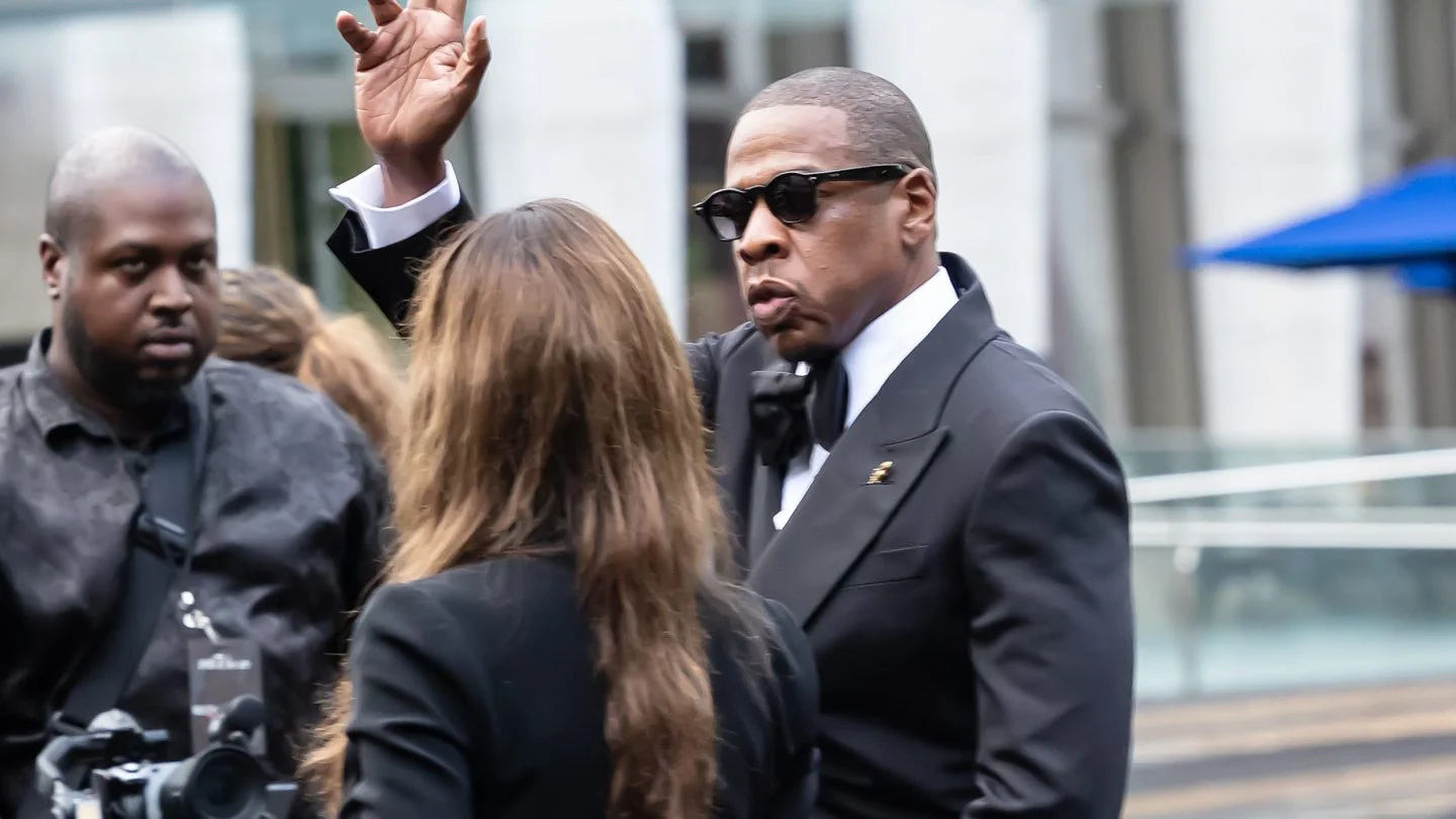 Jay-Z reflexiona sobre su vida y legado en el estreno de su docuserie 'Jay-Z in 8'