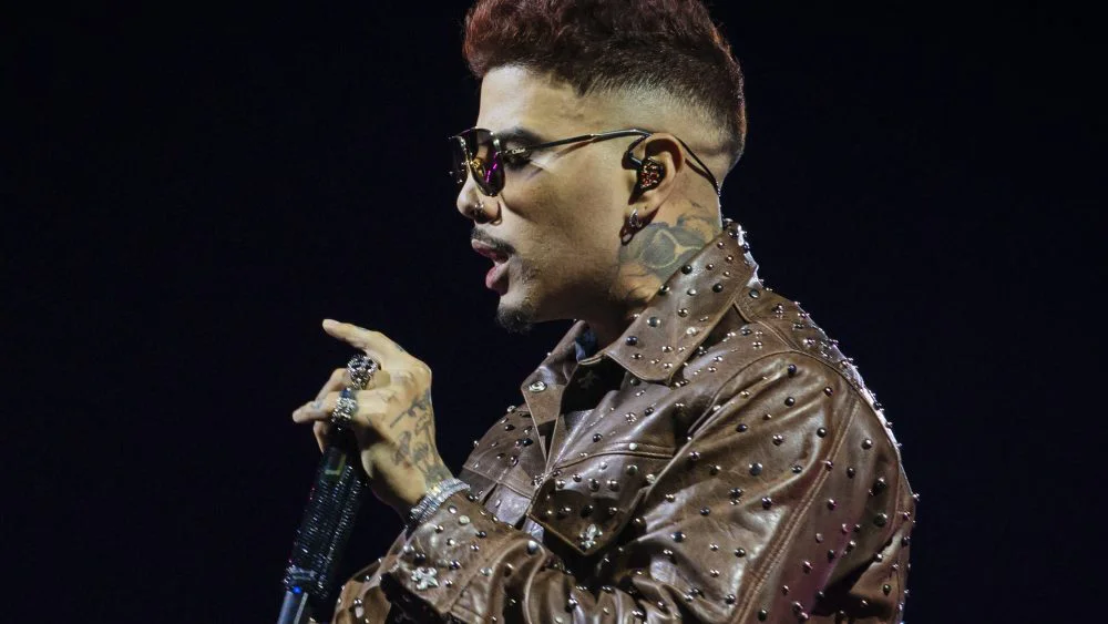 Rauw Alejandro hace historia como primer artista latino en encabezar el Forest Hills Stadium de Nueva York
