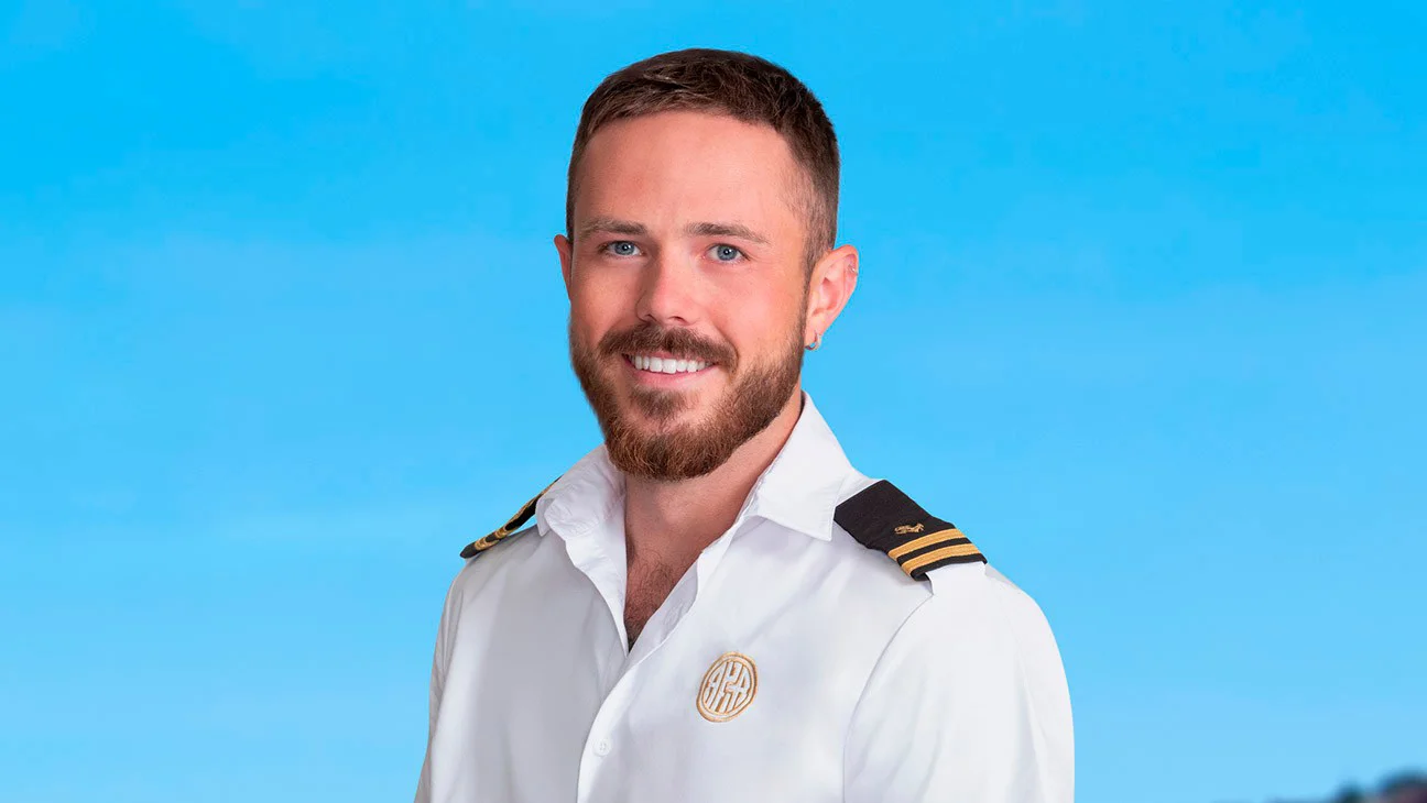 Emiten orden de arresto contra Nathan Gallagher de 'Below Deck Mediterranean' por no comparecer a corte