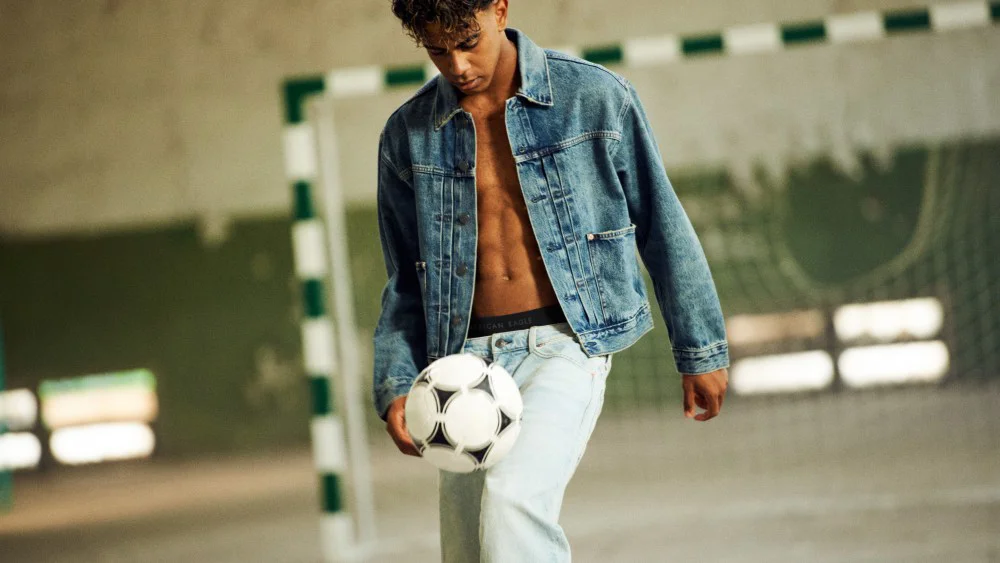 Lamine Yamal lanza su primera colección cápsula con American Eagle