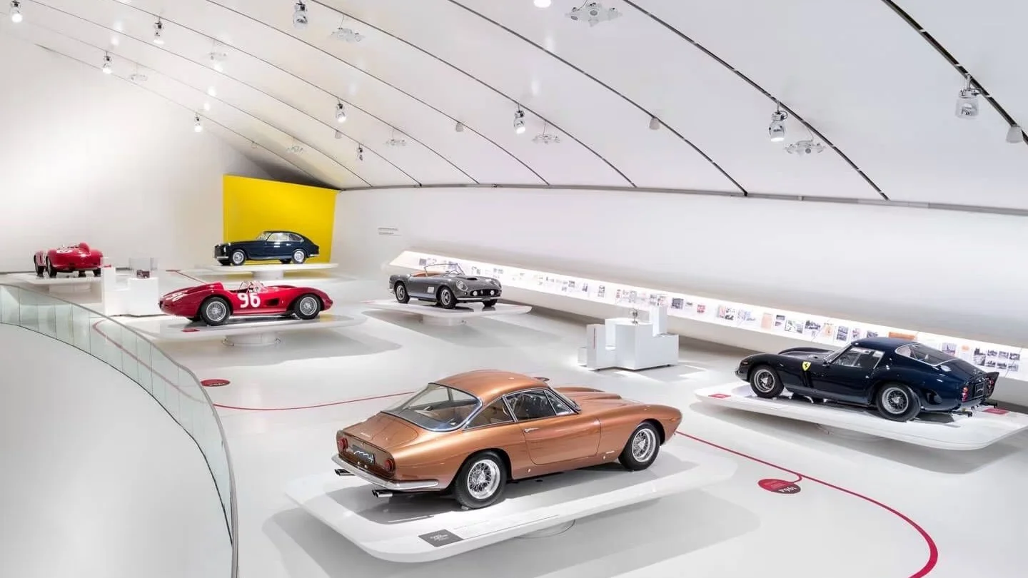 Emilia-Romaña: La ruta cinematográfica de Ferrari, Maserati y Lamborghini entre el cine y la gastronomía