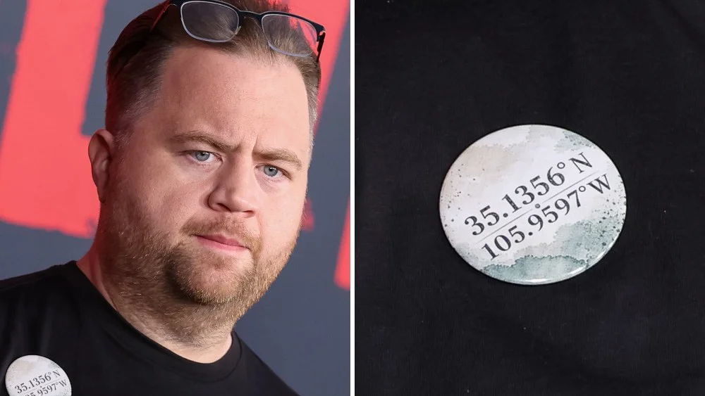 Paul Walter Hauser explica pin con coordenadas del rancho de Epstein en estreno de 'Resident Evil'