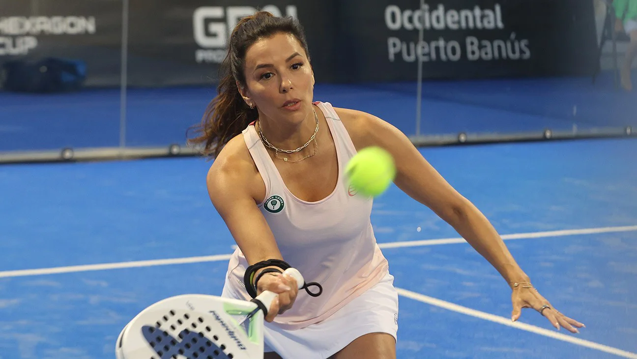 Celebridades impulsan el auge del pádel en EE.UU. mientras el deporte crece globalmente