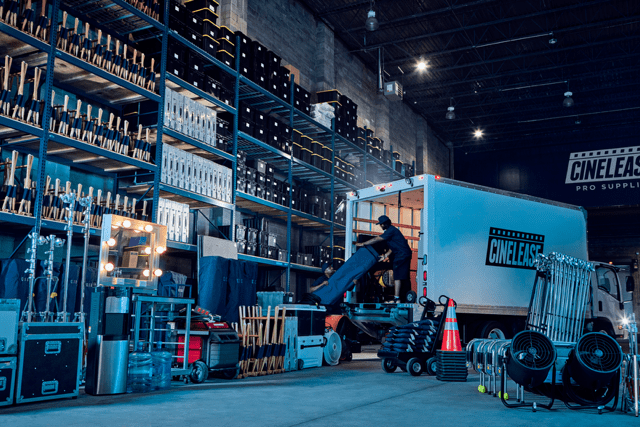 Cinelease adquiere equipos de grip e iluminación de Quixote; 60 empleados serán despedidos