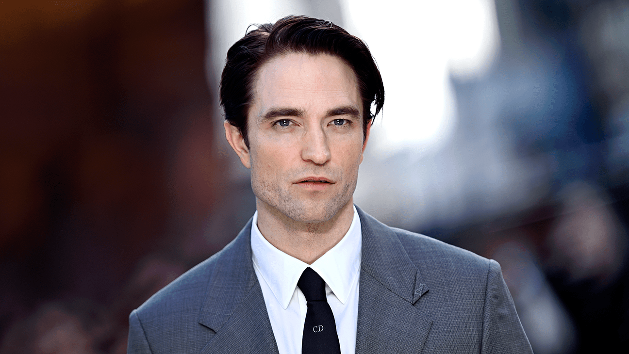 Robert Pattinson revela el difícil proceso para imitar la voz de Chris Hansen en 'Primetime'